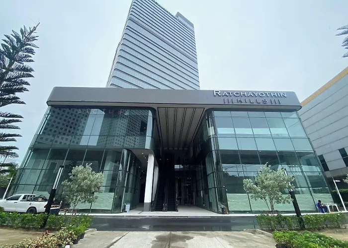 The Quarter Ratchayothin By Uhg Hotel