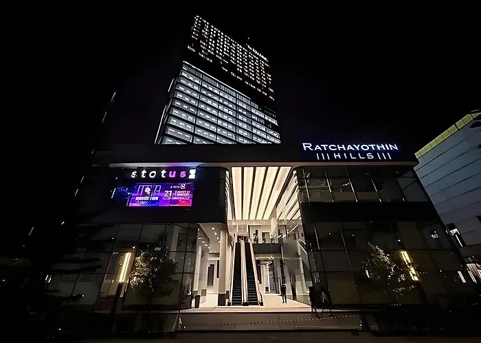 Hotel The Quarter Ratchayothin By Uhg