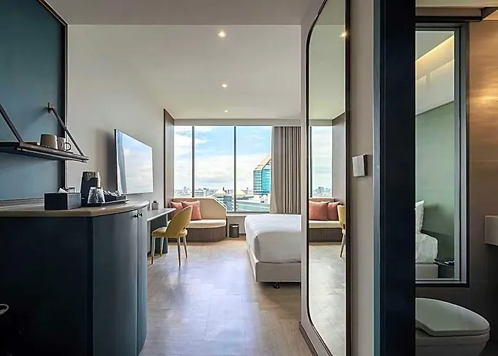 The Quarter Ratchayothin By Uhg 4*