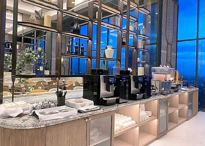 Hotel The Quarter Ratchayothin By Uhg 4*